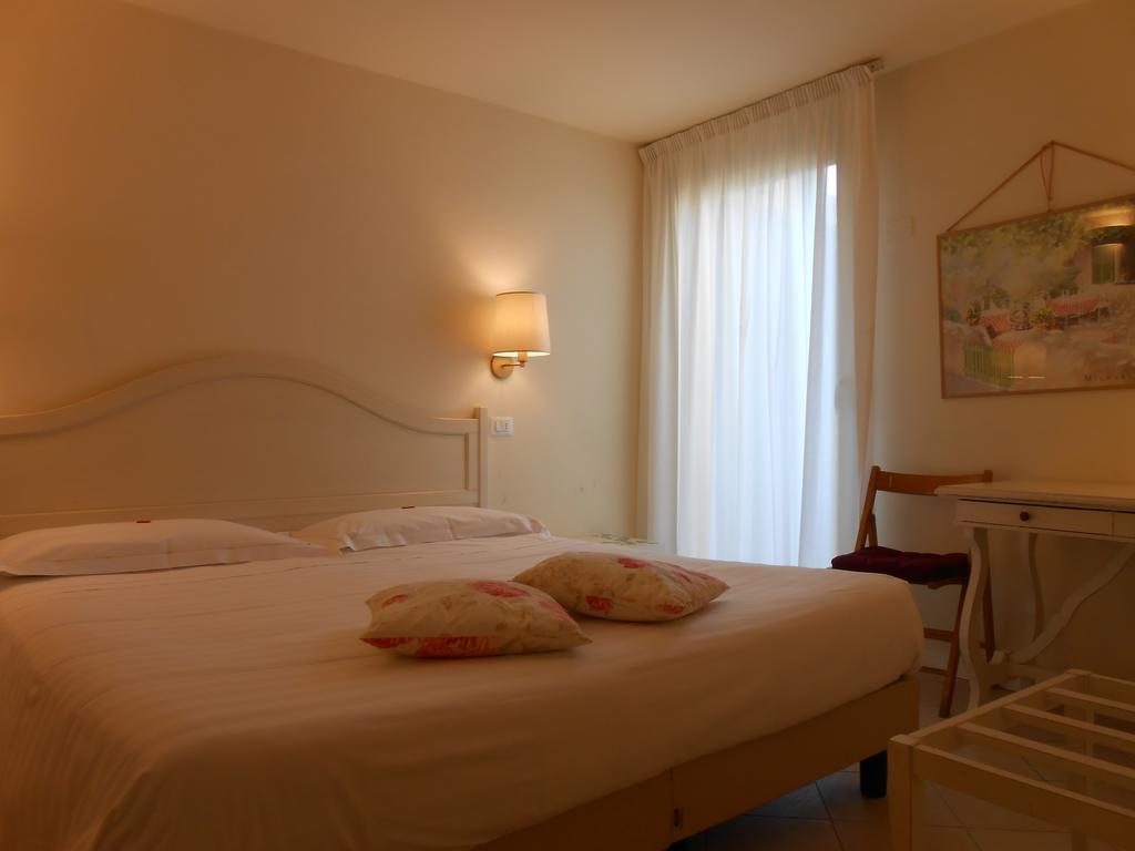 Hotel Atlantic Bologna Camera foto